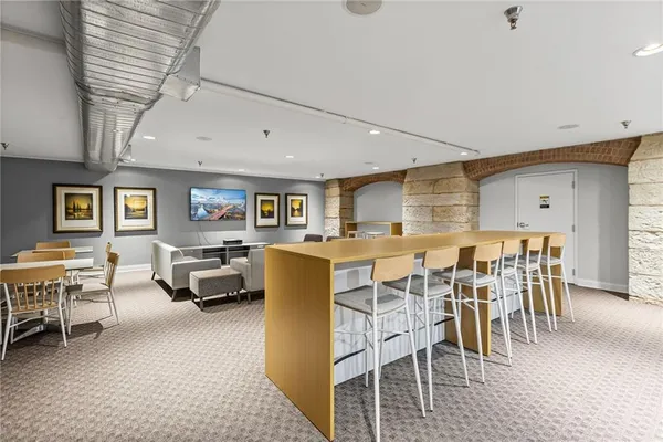 $175,000 | 609 Central Street, Unit 1507, Kansas City, MO 64105