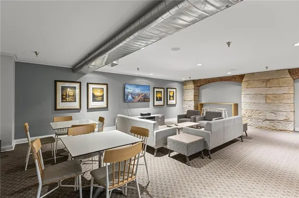 $175,000 | 609 Central Street, Unit 1507, Kansas City, MO 64105