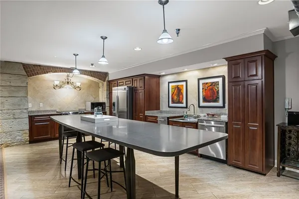 $175,000 | 609 Central Street, Unit 1507, Kansas City, MO 64105