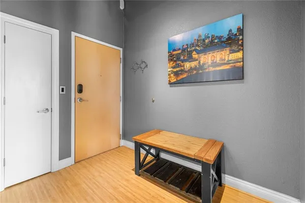 $175,000 | 609 Central Street, Unit 1507, Kansas City, MO 64105