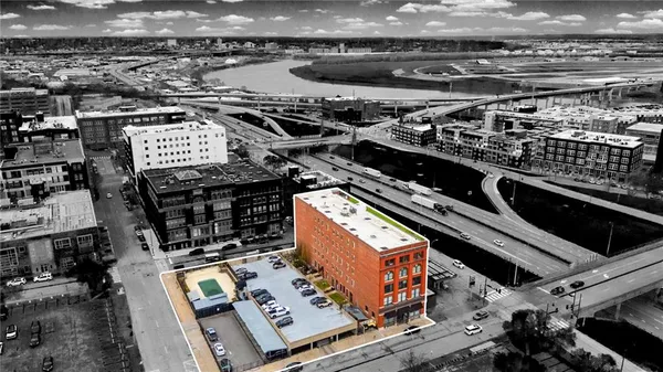 $175,000 | 609 Central Street, Unit 1507, Kansas City, MO 64105