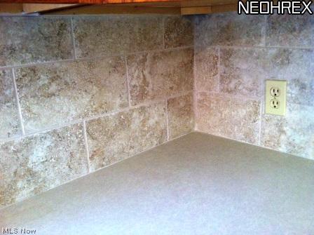 795 Brunsdorph Road Akron, OH 44333 - Photo 8 of 25