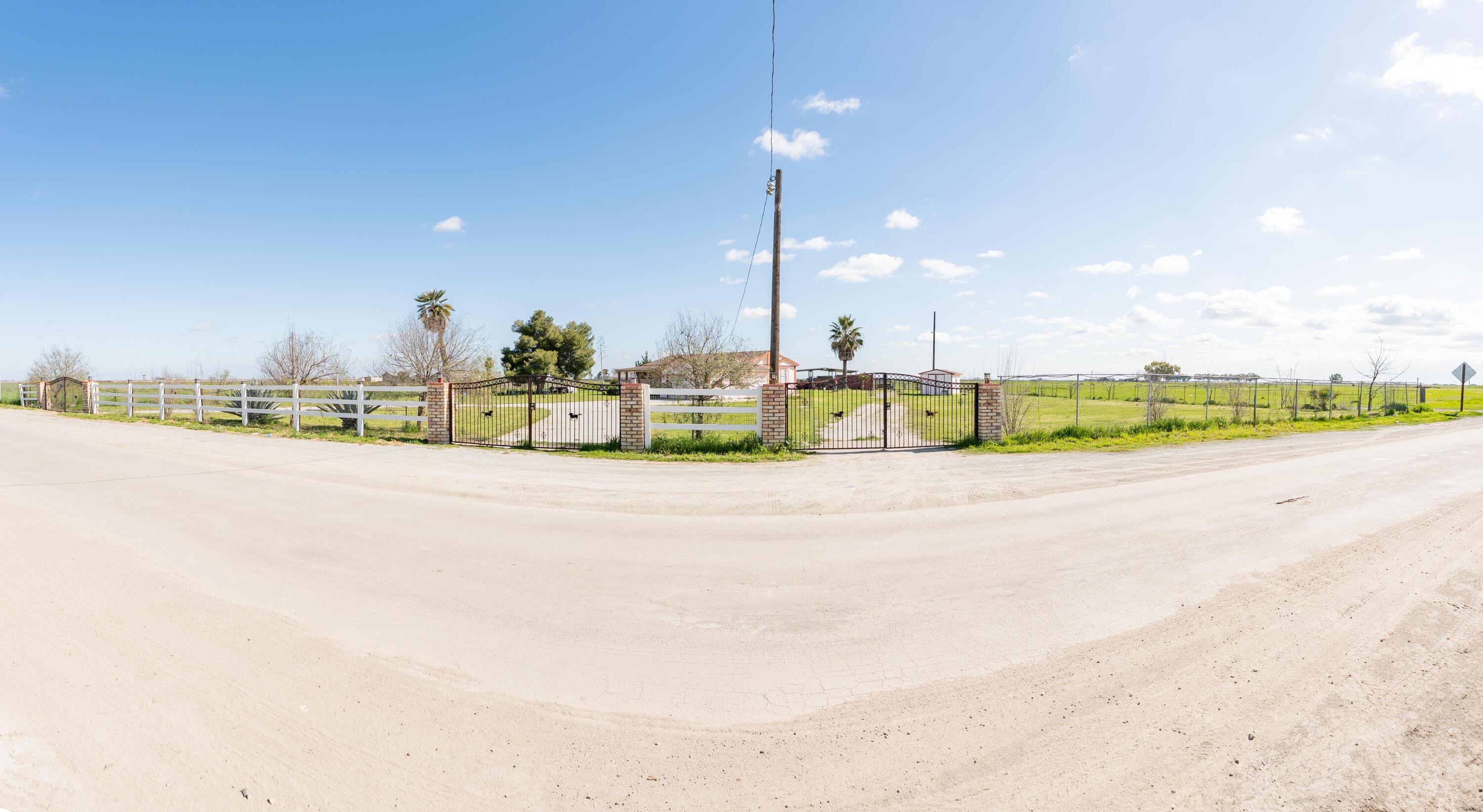 4962 Rd 42 Alpaugh, CA 93201 - Photo 4 of 37 5 (7)