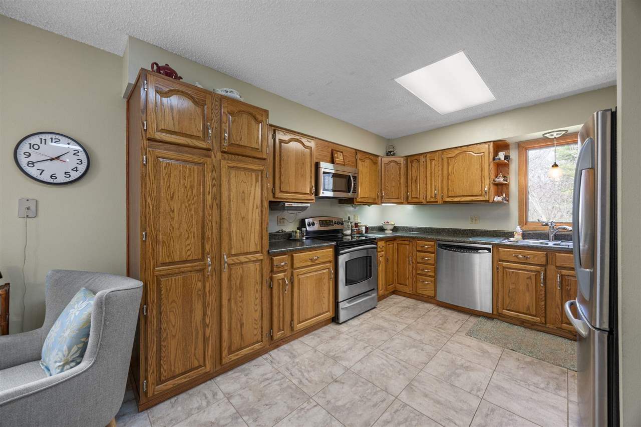 3889 Spring Street Northeast Solon, IA 52333 - Photo 3 of 14 Gallery Image 3