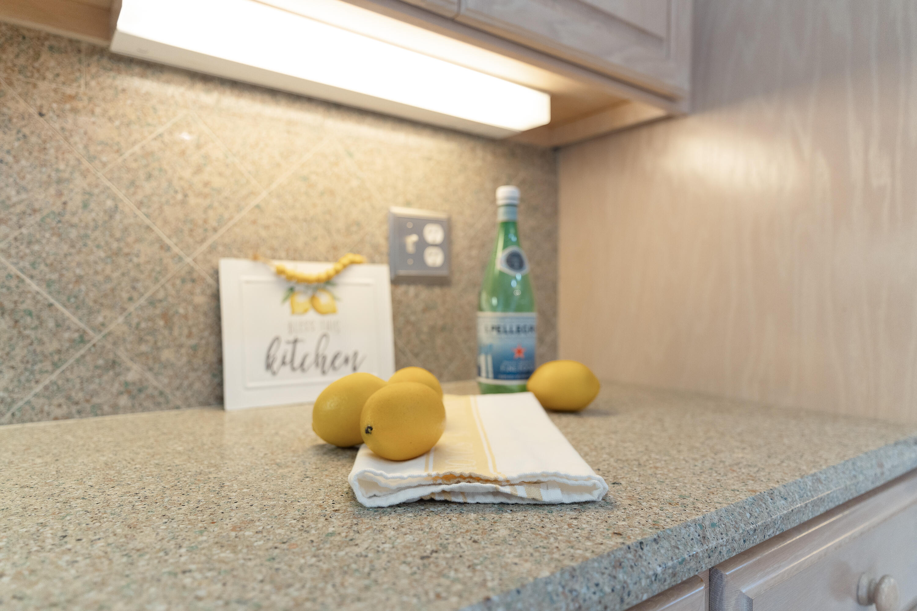 4100 Howard Drive Niceville, FL 32578 - Photo 32 of 133 Under cabinet lighting