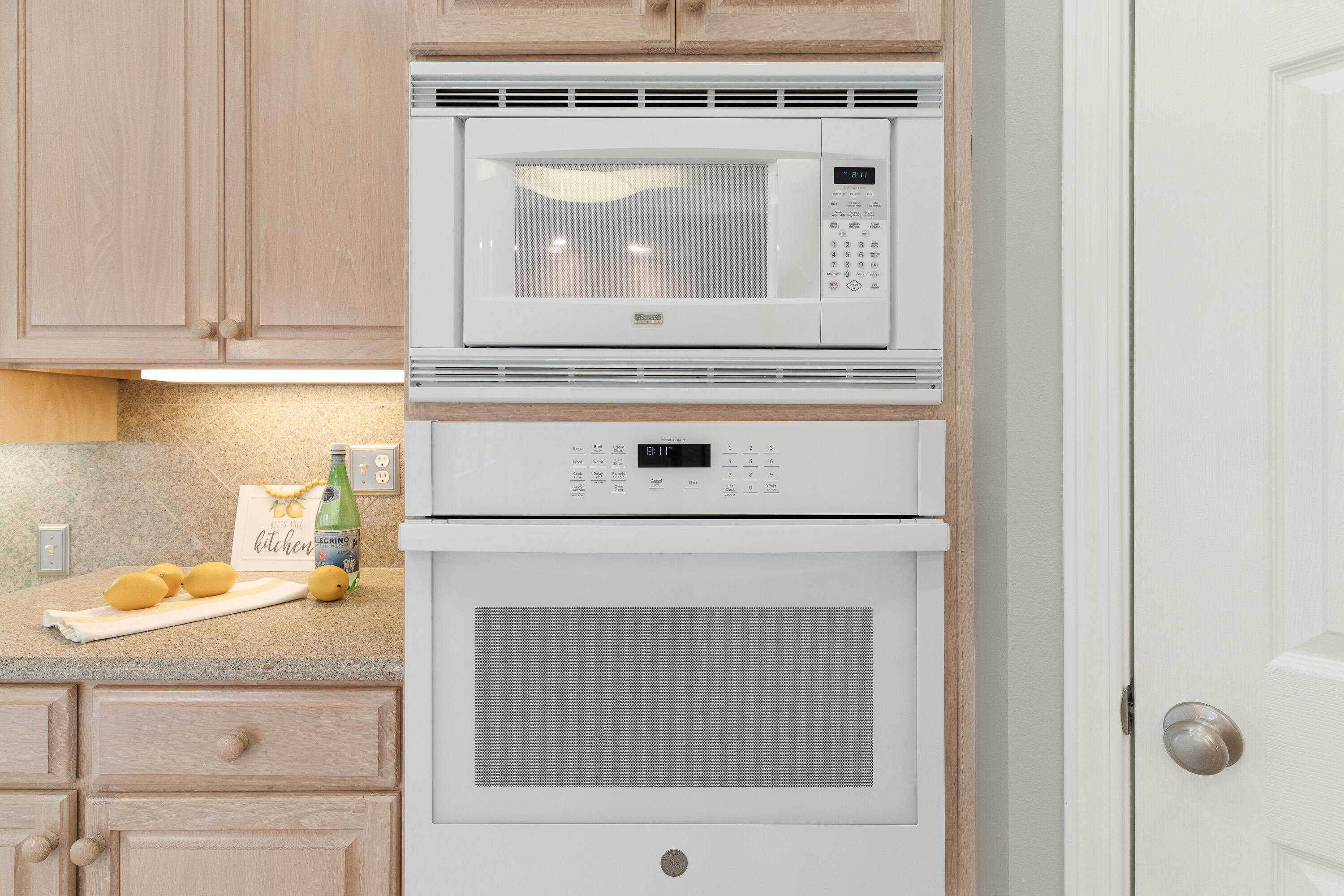 4100 Howard Drive Niceville, FL 32578 - Photo 35 of 133 Wall oven & microwave