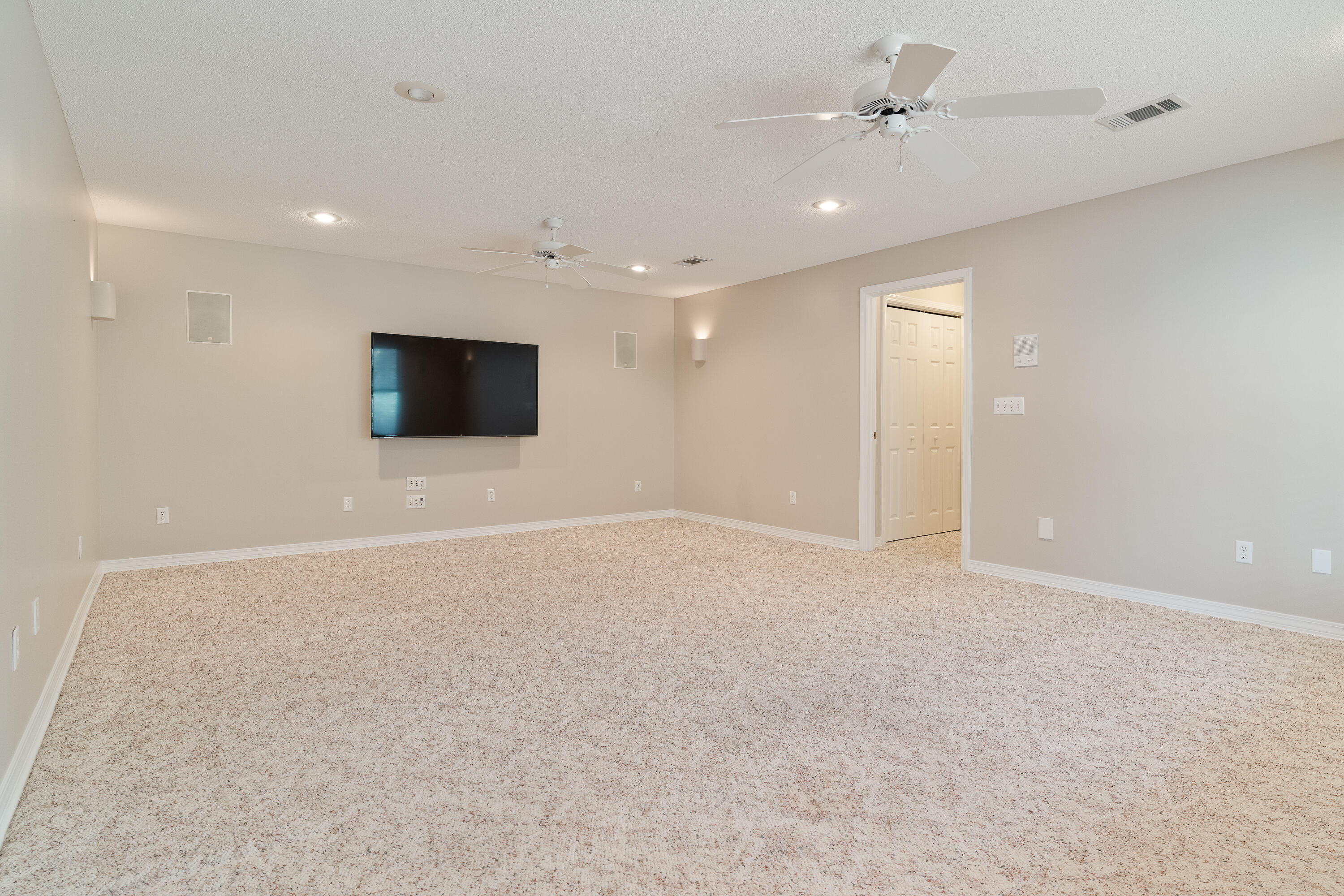 4100 Howard Drive Niceville, FL 32578 - Photo 81 of 133 Family room