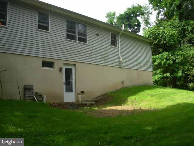 4090 Ridgeview Road Harrisburg, PA 17112 - Photo 2 of 12 Gallery Image 2