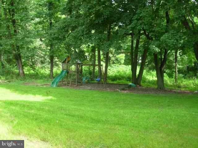 4090 Ridgeview Road Harrisburg, PA 17112 - Photo 3 of 12 Gallery Image 3