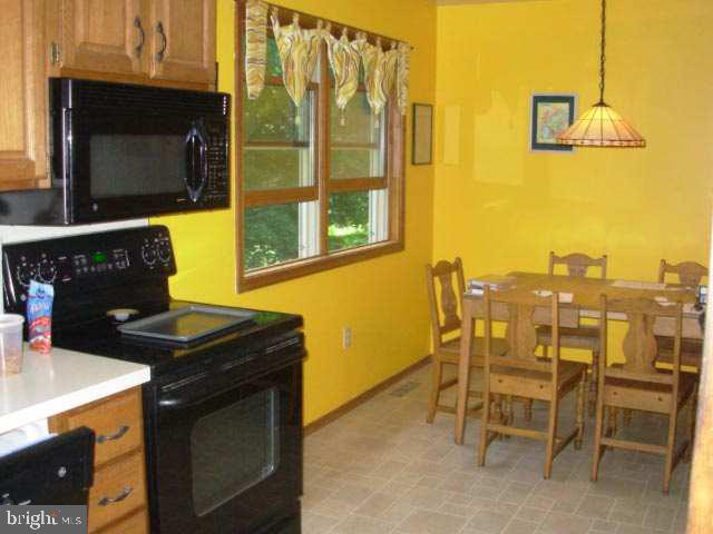 4090 Ridgeview Road Harrisburg, PA 17112 - Photo 5 of 12 Gallery Image 5