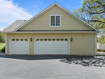 $799,999 | W8205 Nature Drive, Richmond, WI 53190