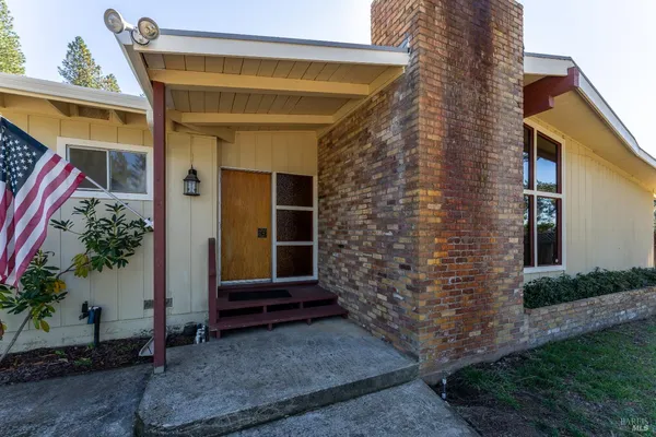 $575,000 | 3651 Ridgewood Road, Willits, CA 95490
