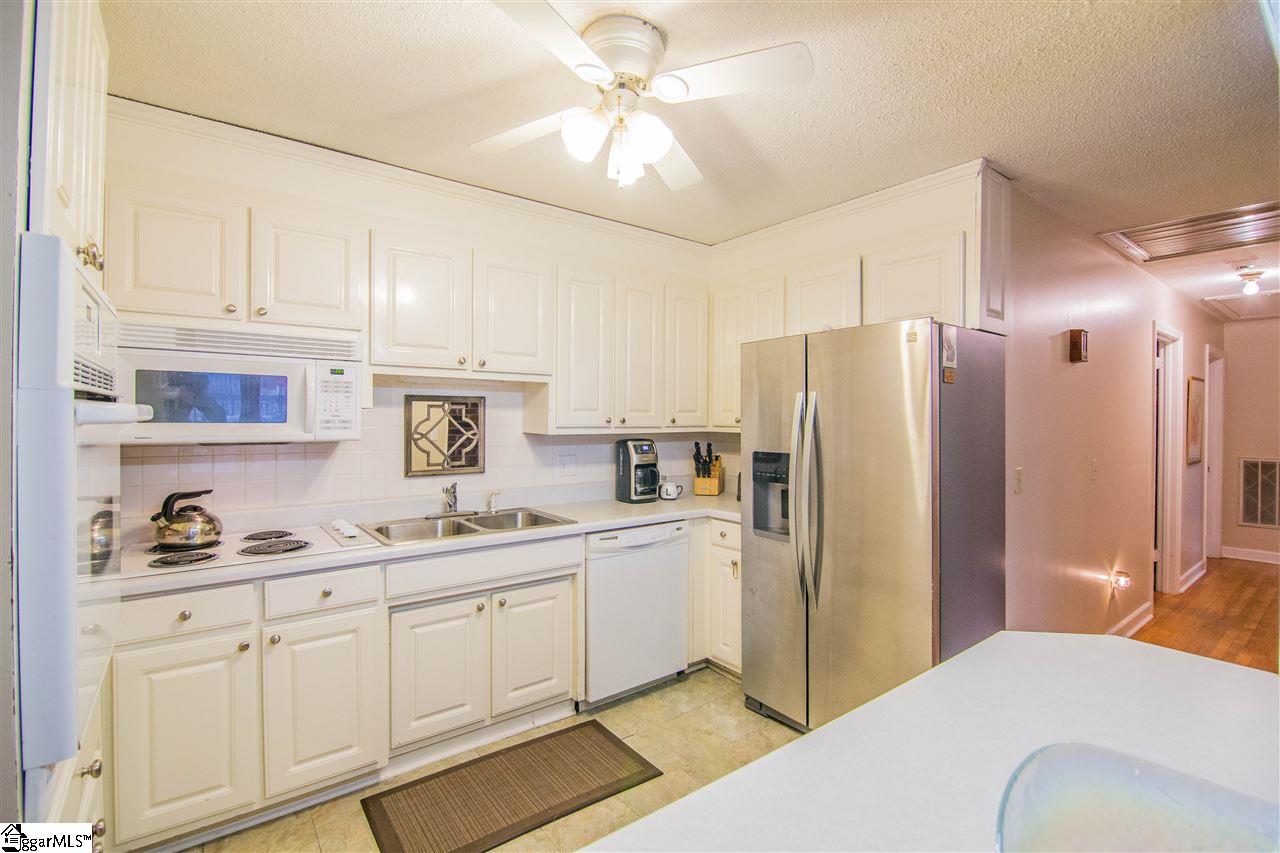 205 Ravensworth Road Taylors, SC 29687 - Photo 15 of 21 Gallery Image 15