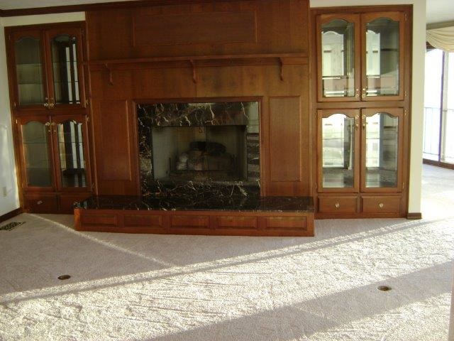 12275 North Ogden Point Road Syracuse, IN 46567 - Photo 4 of 18 Gallery Image 4