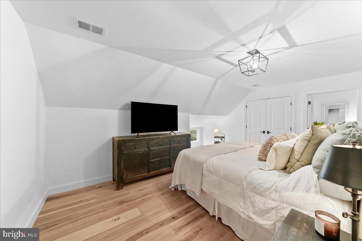 208 Haystack Lane Wilmington, DE 19807 - Photo 34 of 89 a bedroom with a bed and a television