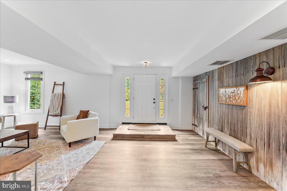 208 Haystack Lane Wilmington, DE 19807 - Photo 53 of 89 a living room with furniture and a window