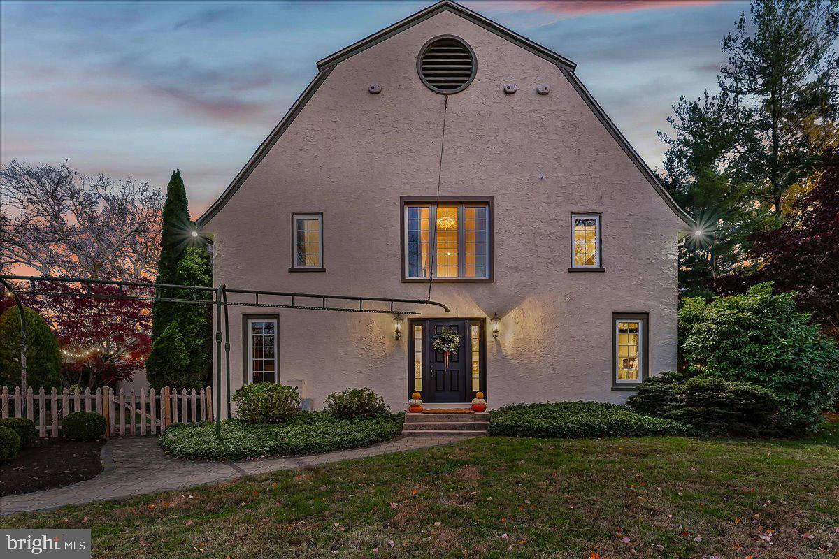 208 Haystack Lane Wilmington, DE 19807 - Photo 81 of 89 a front view of a house with garden