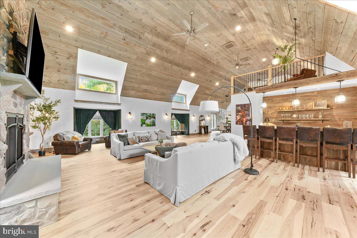 208 Haystack Lane Wilmington, DE 19807 - Photo 10 of 89 a living room with furniture and a chandelier