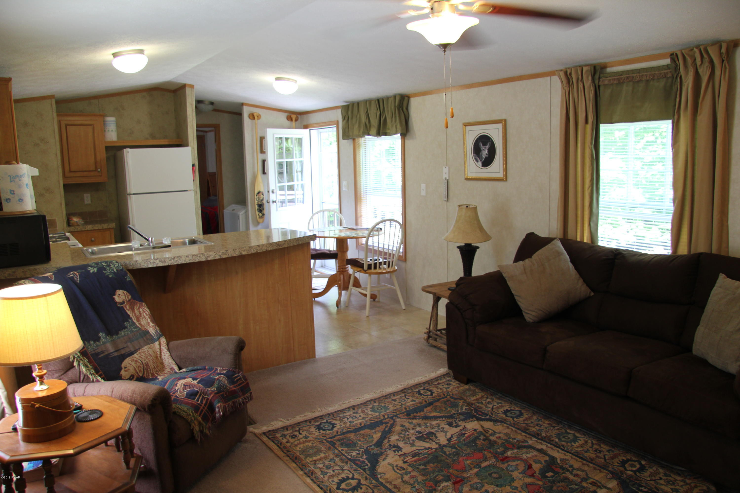 507 Duck Harbor Road Equinunk, PA 18417 - Photo 6 of 23 Living room