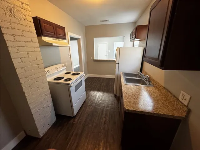 $995 | 3514 Meadow Street, Dallas, TX 75215