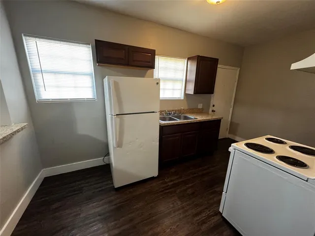 $995 | 3514 Meadow Street, Dallas, TX 75215