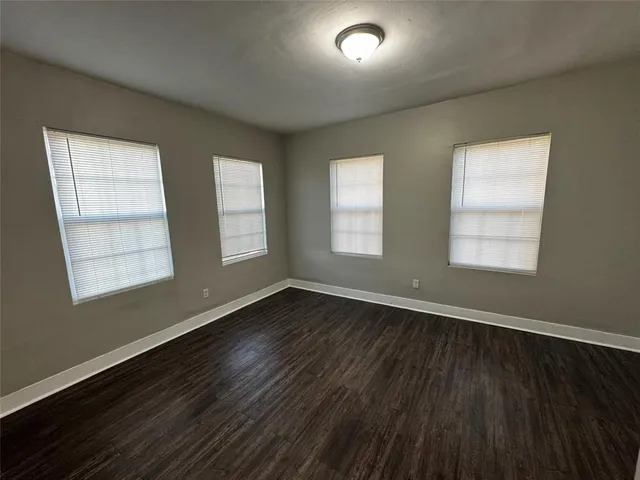 $995 | 3514 Meadow Street, Dallas, TX 75215