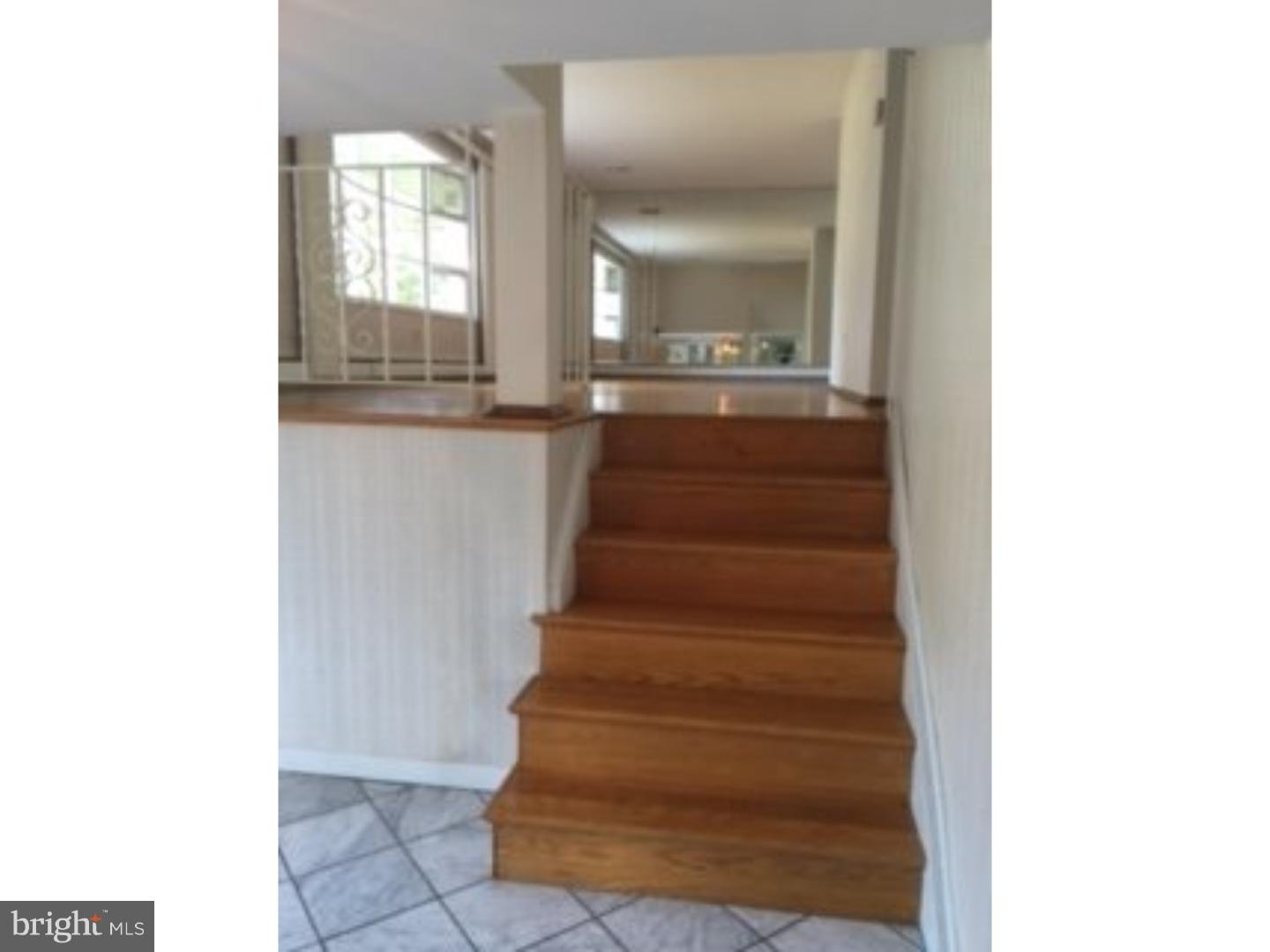 50 Chestnut Road Southampton, PA 18966 - Photo 6 of 24 Foyer