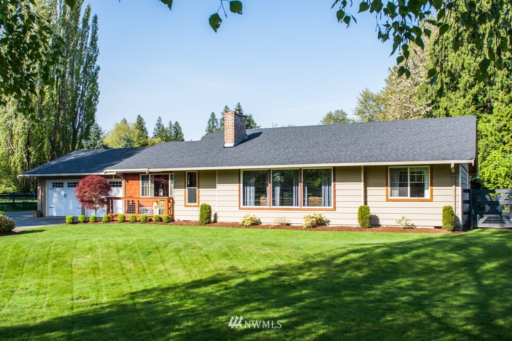 5659 Lawrence Road Everson, WA 98247 - Photo 2 of 22