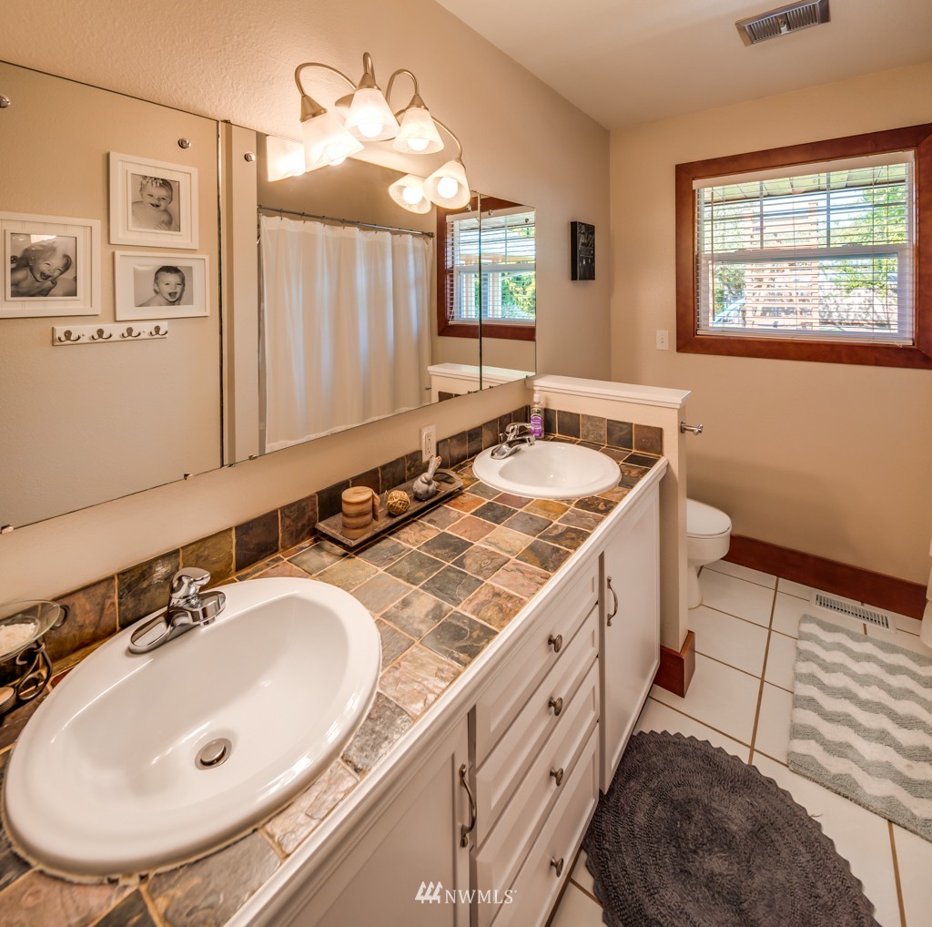 5659 Lawrence Road Everson, WA 98247 - Photo 14 of 22