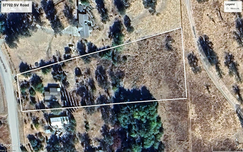 37702 Squaw Valley Road Squaw Valley, CA 93675 - Photo 42 of 42 a view of street from a balcony