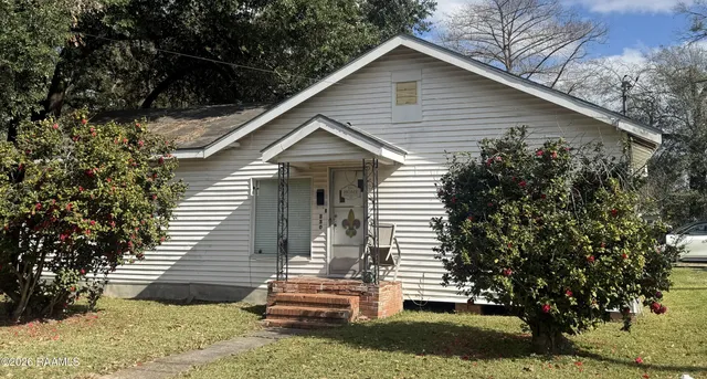 $84,500 | 300 Boudreaux Street, Eunice, LA 70535