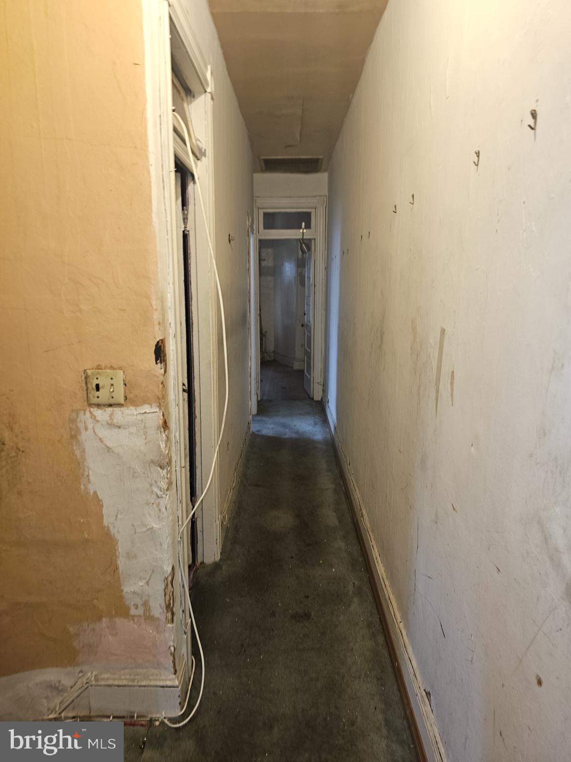 407 16th Street Southeast Washington, DC 20003 - Photo 5 of 9