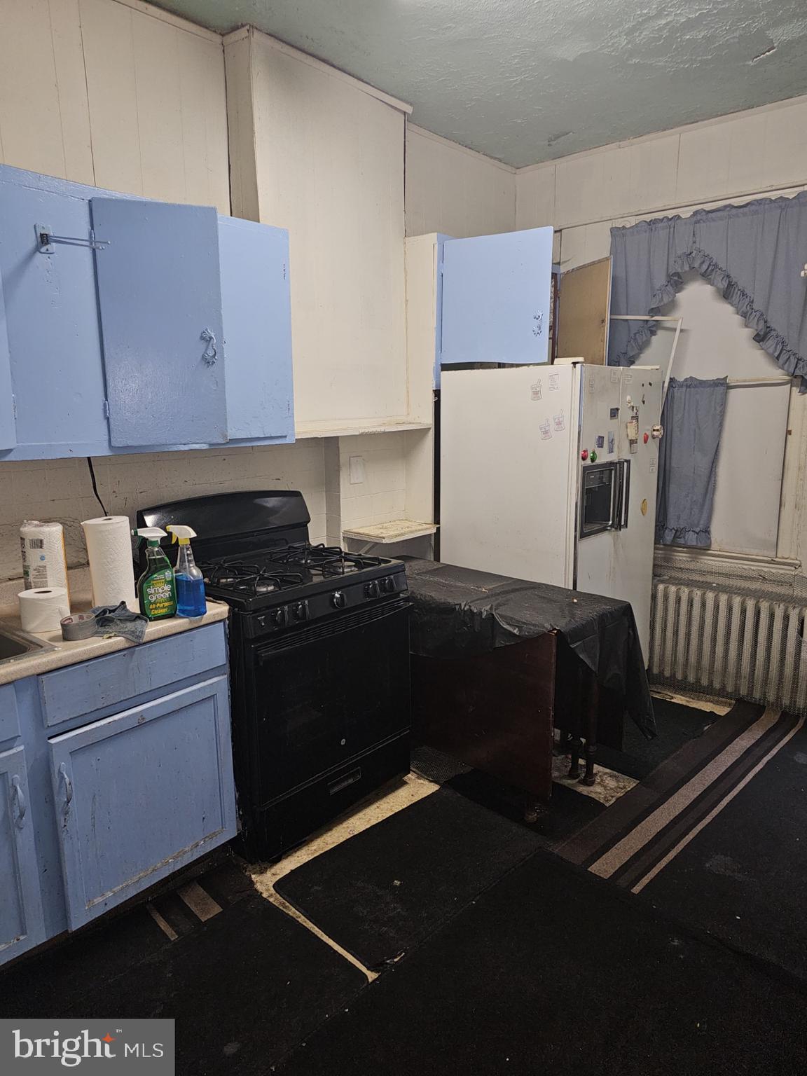 407 16th Street Southeast Washington, DC 20003 - Photo 7 of 9