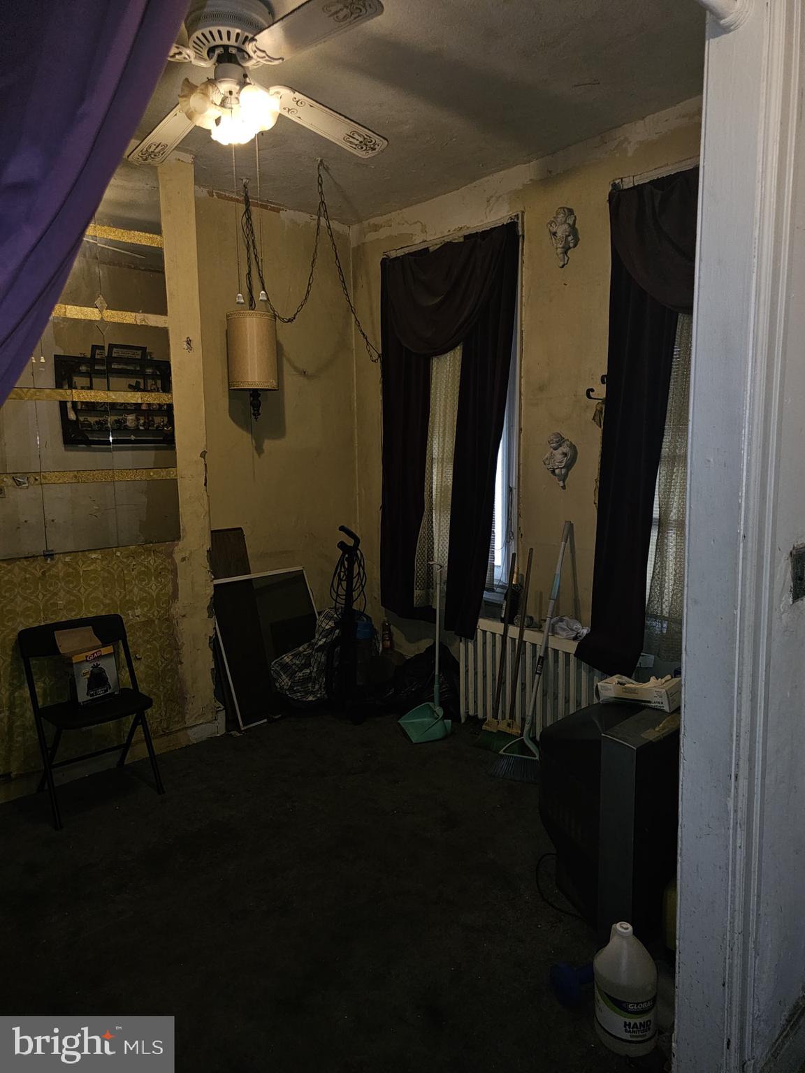 407 16th Street Southeast Washington, DC 20003 - Photo 8 of 9