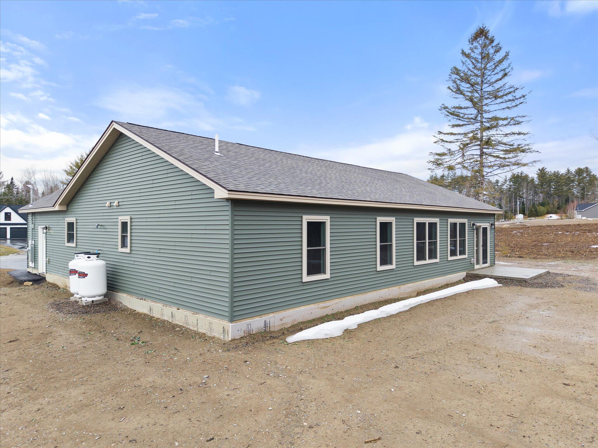 678 Streamside Avenue Hermon, ME 04401 - Photo 6 of 37 IMG_0028