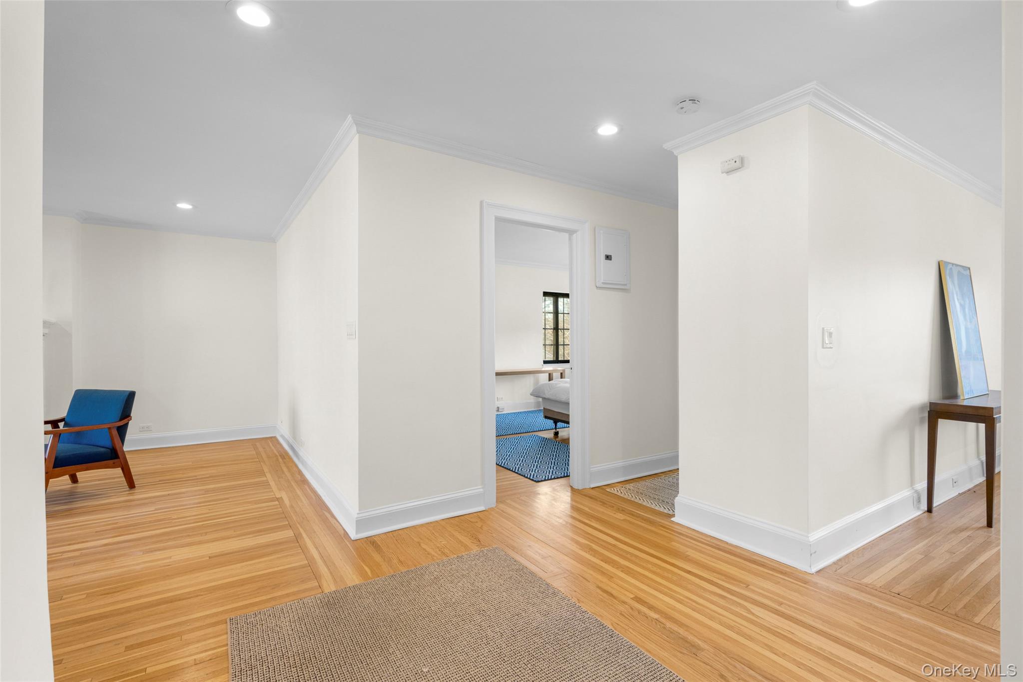 66-milton Rd Milton, Unit C41 Rye, NY 10580 - Photo 6 of 15 Bright and Open entry Hall