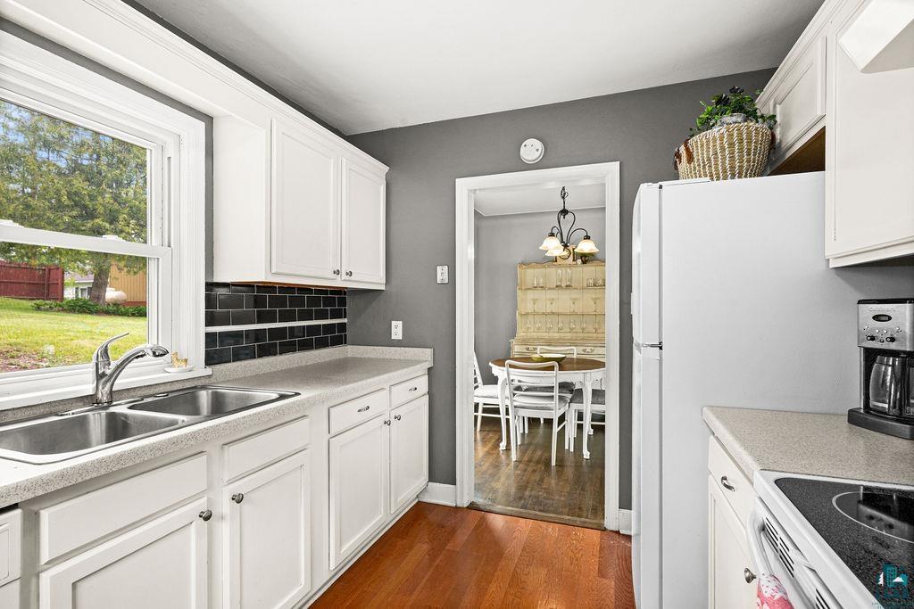 5211 Oneida Street Duluth, MN 55804 - Photo 10 of 40