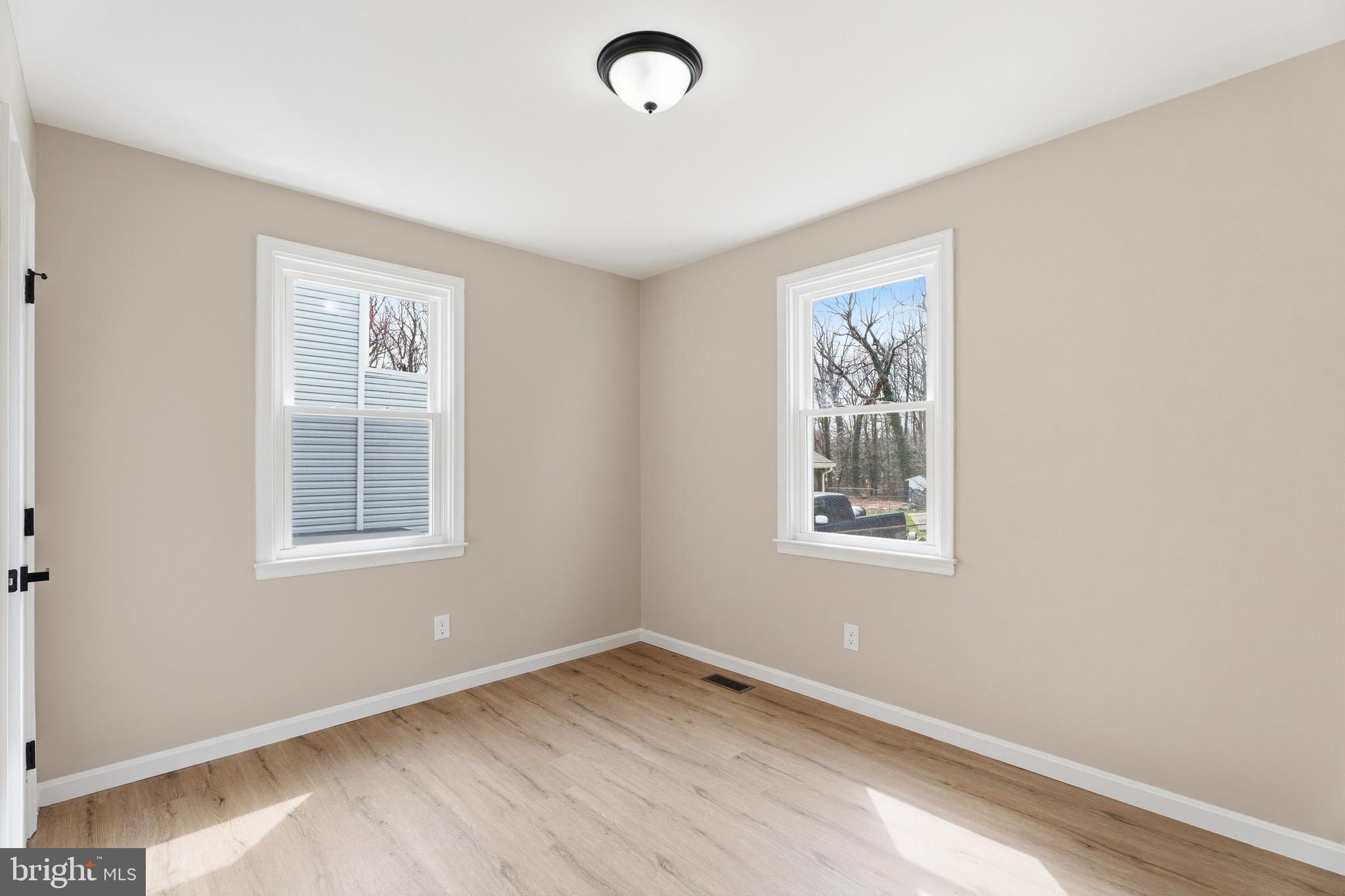 706 Sue Grove Road Baltimore, MD 21221 - Photo 14 of 51