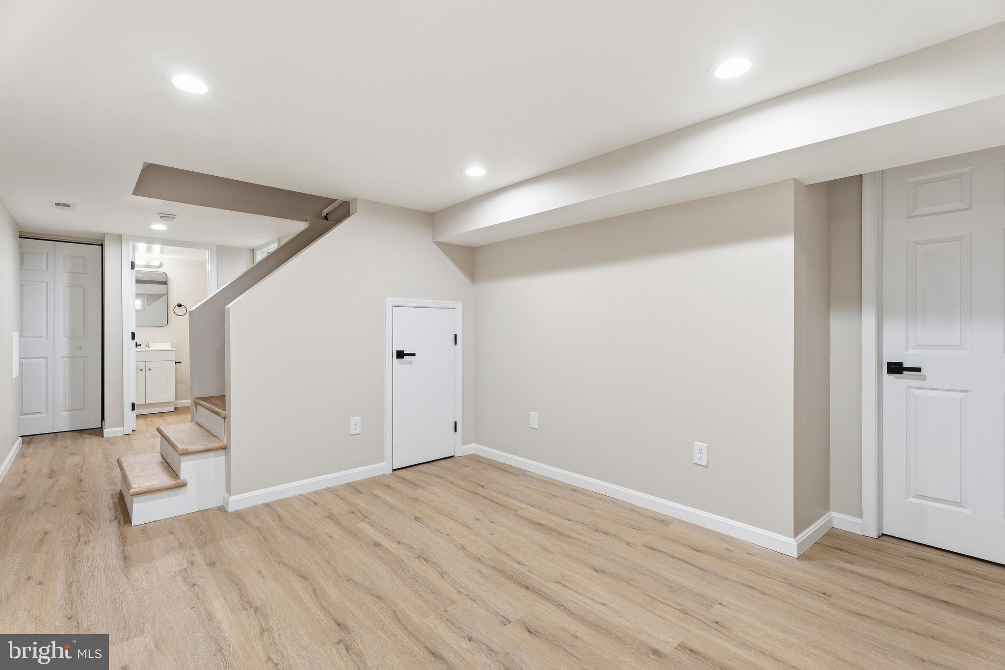 706 Sue Grove Road Baltimore, MD 21221 - Photo 38 of 51