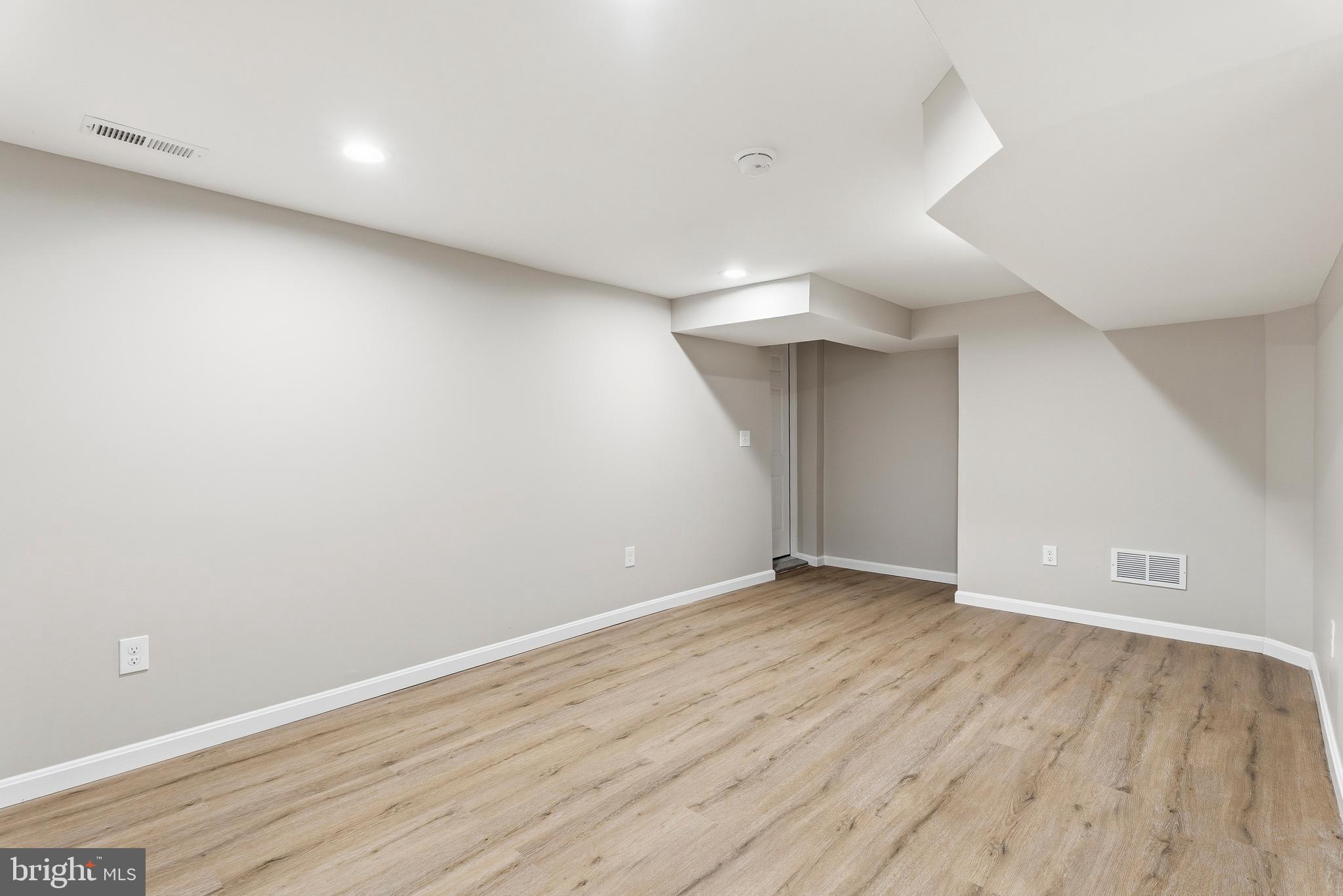 706 Sue Grove Road Baltimore, MD 21221 - Photo 42 of 51