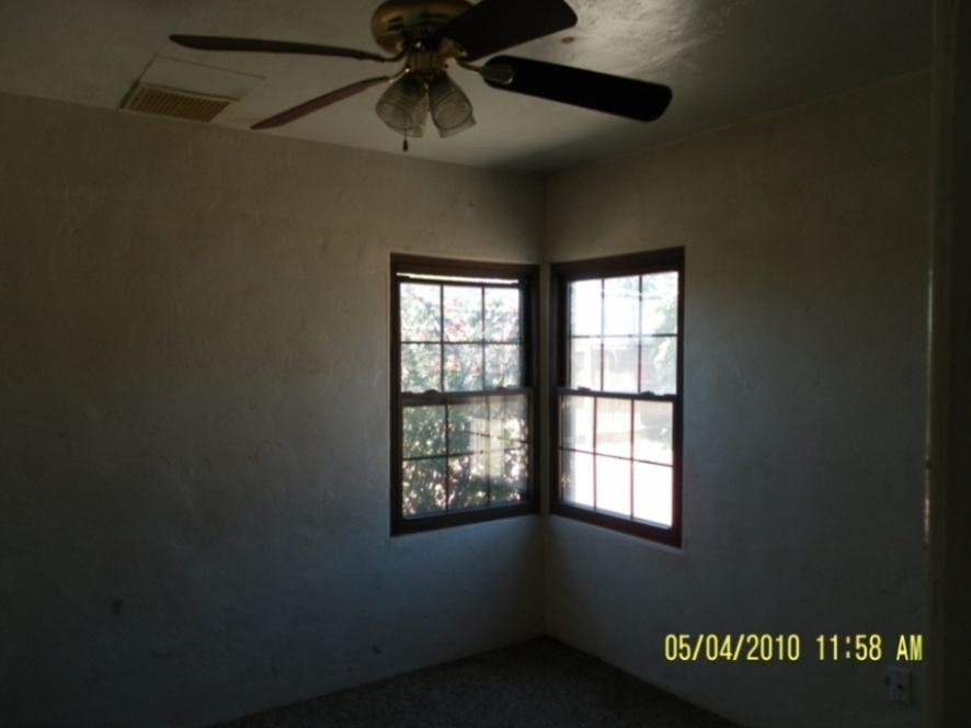 1424 West Mountain View Road Phoenix, AZ 85021 - Photo 9 of 10 corner BR
