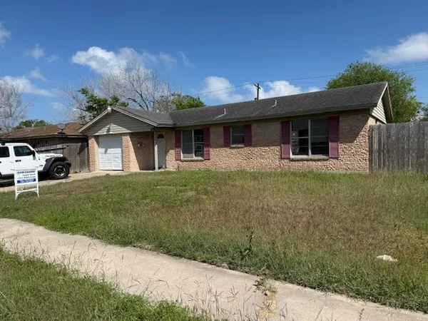 $1,350 | 934 Salem Drive, Corpus Christi, TX 78412