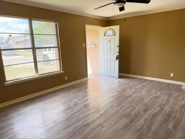 $1,350 | 934 Salem Drive, Corpus Christi, TX 78412