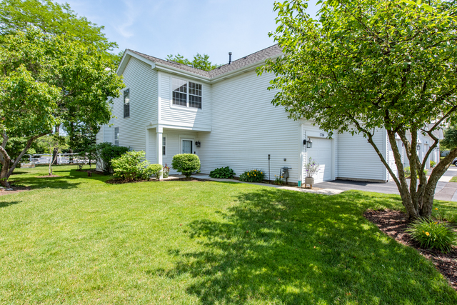17784 Braewick Road Gurnee, IL 60031 - Photo 1 of 23 Gallery Image 1