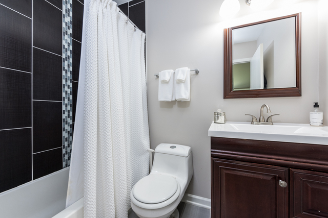 17784 Braewick Road Gurnee, IL 60031 - Photo 16 of 23 Gallery Image 16