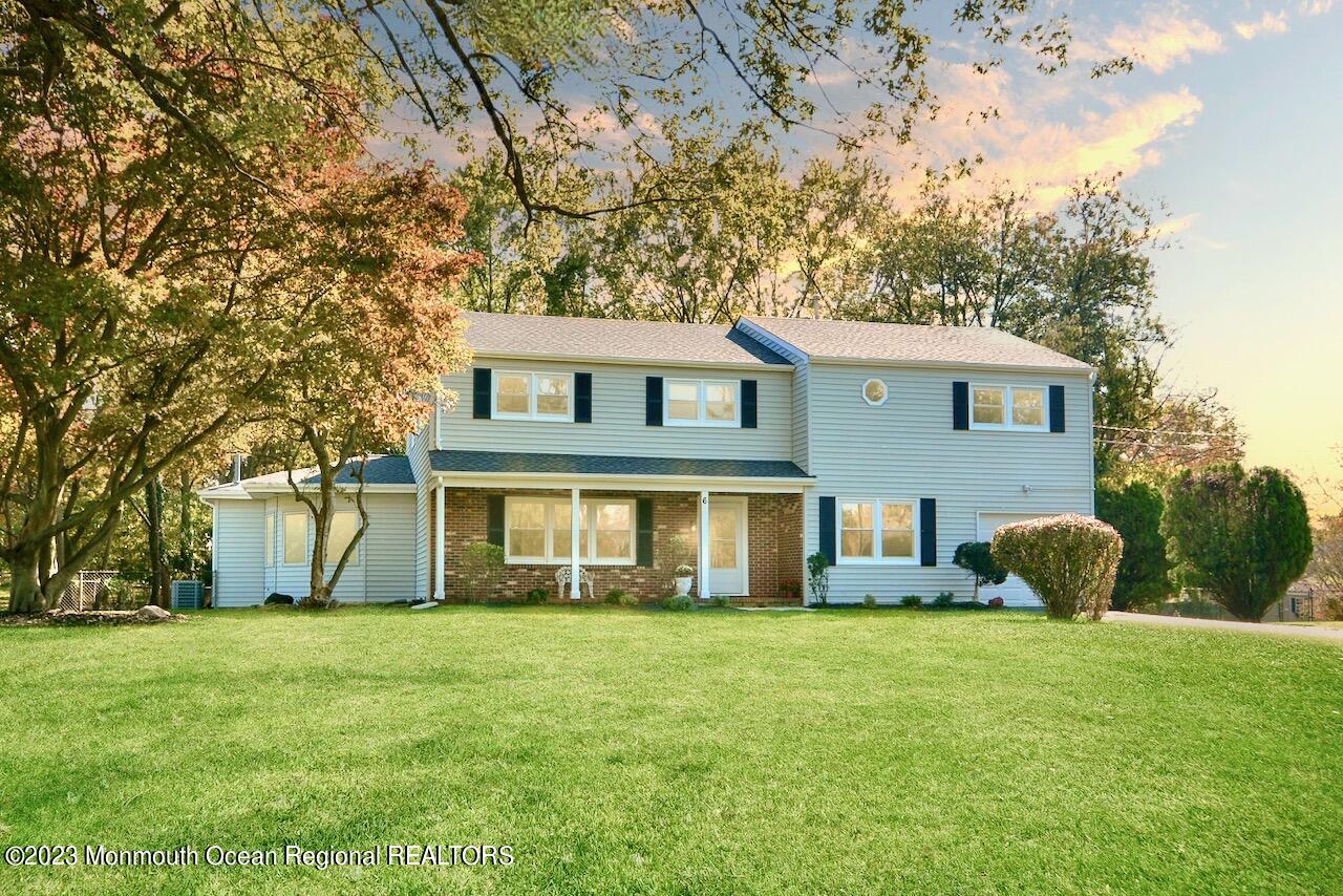 6 Wickatunk Rd, Manalapan NJ