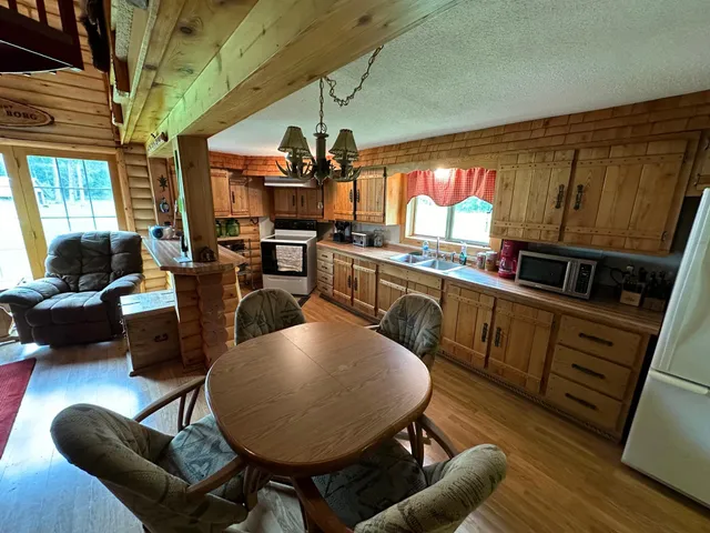 $375,000 | 66942 Judees Road Northwest, Grygla, MN 56727