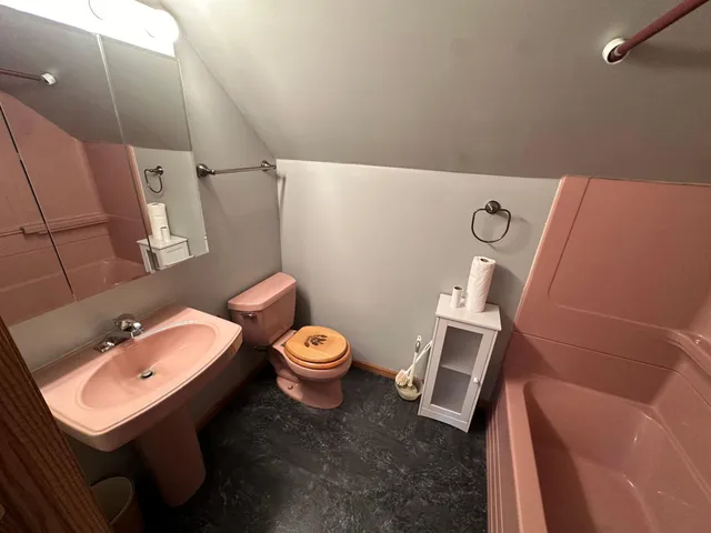 $375,000 | 66942 Judees Road Northwest, Grygla, MN 56727