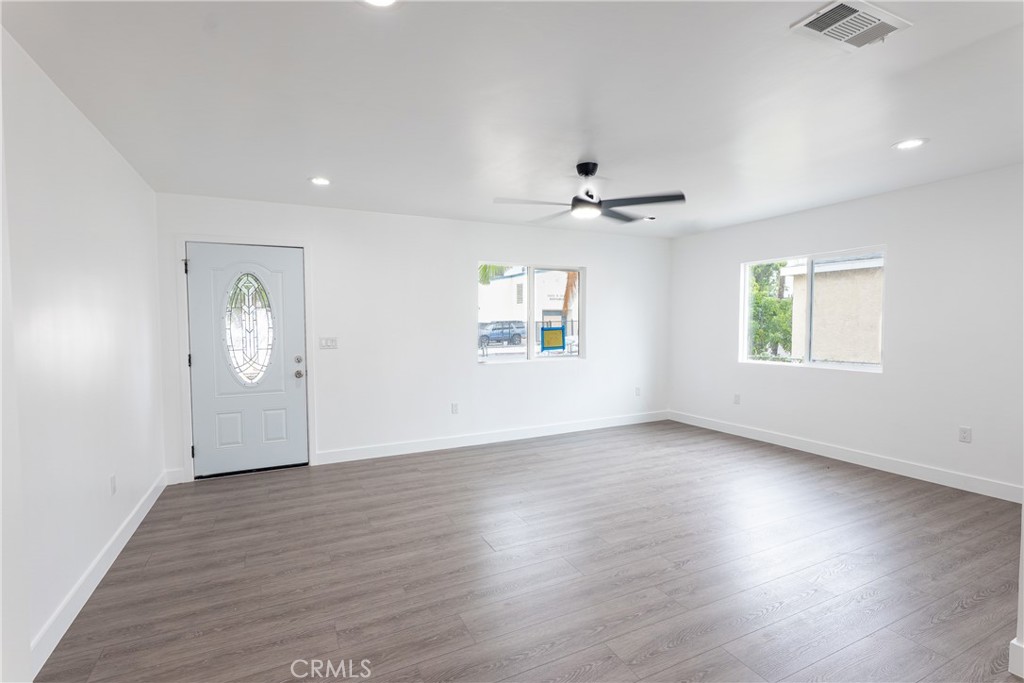 2422 Bryce Road El Monte, CA 91732 - Photo 3 of 25 Living room Front house
