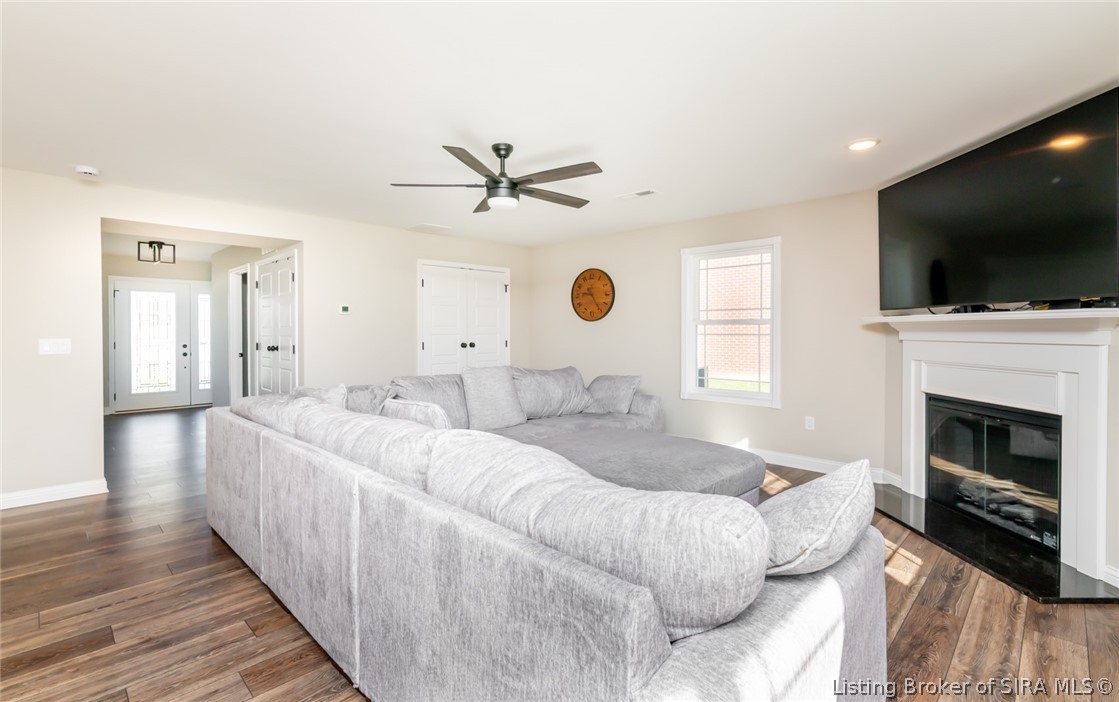 6407 Sunset Loop Charlestown, IN 47111 - Photo 21 of 97